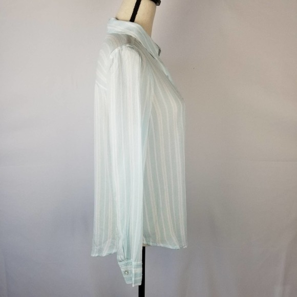 NWT Weekend Striped Button Down Shirt - Picture 4 of 4